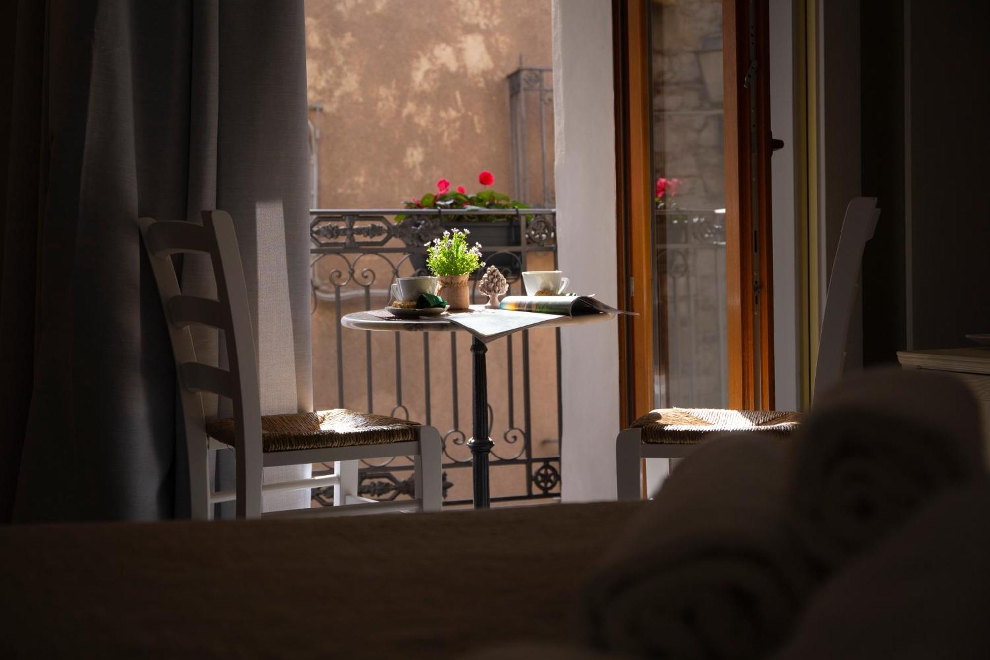 Porta Soprana Luxury Guest House & Spa Sclafani Εξωτερικό φωτογραφία